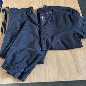 Healing hand gray camo scrubs size small